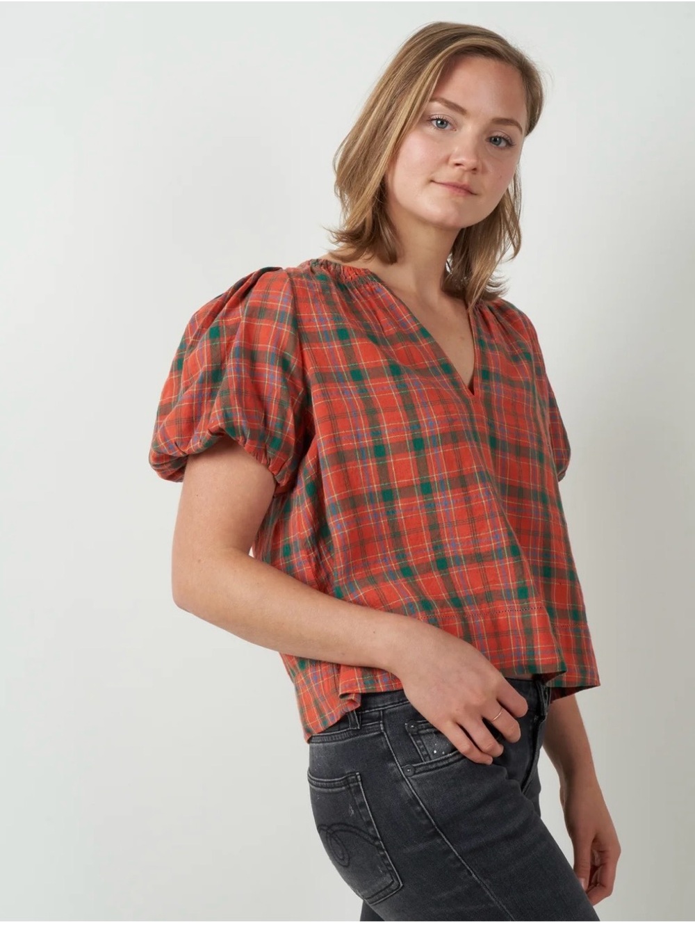 The Great Bell Top in Holly Plaid